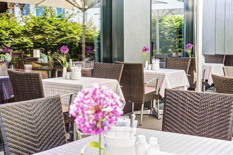 IntercityHotel Berlin Airport Area North - Teras