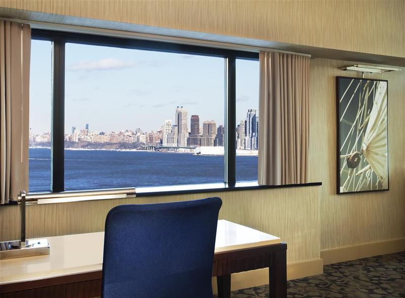 Sheraton Lincoln Harbor Hotel - Genel