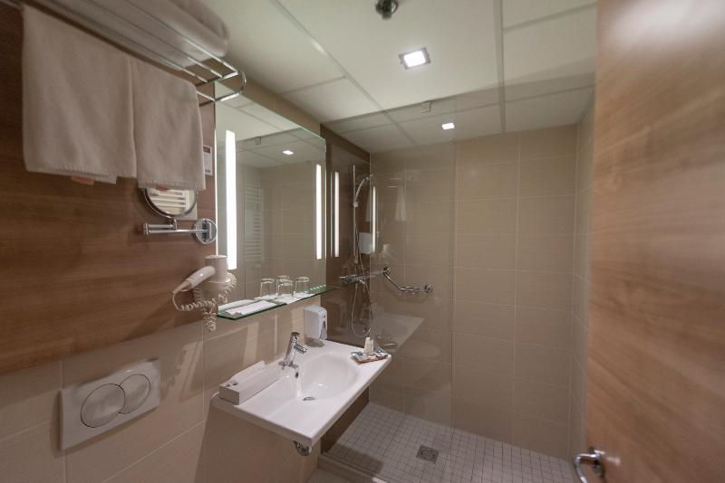Expo Tower Hotel by Mellow Mood Hotels - Genel