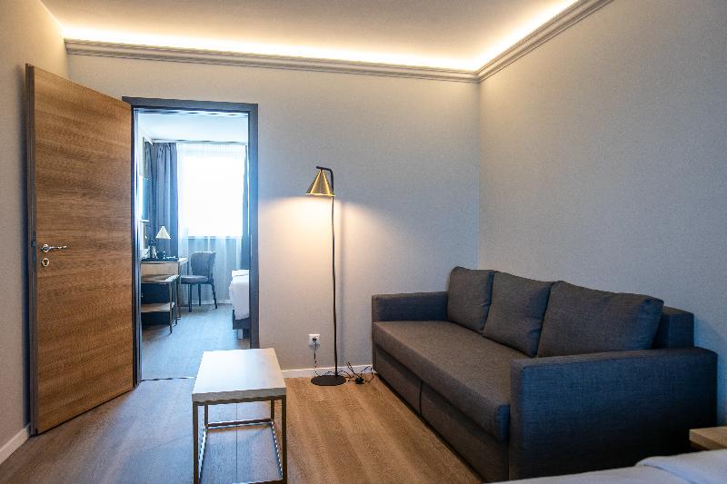 Expo Tower Hotel by Mellow Mood Hotels - Oda