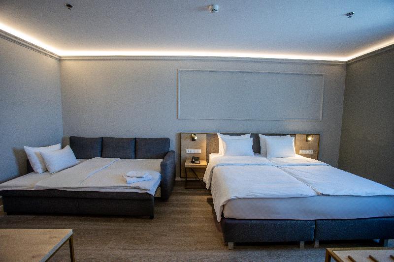 Expo Tower Hotel by Mellow Mood Hotels - Oda