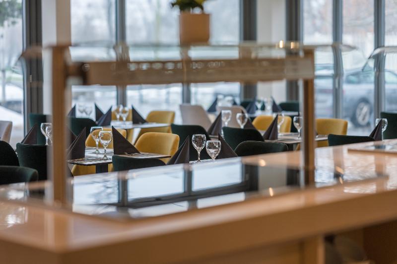 Expo Tower Hotel by Mellow Mood Hotels - Restoran