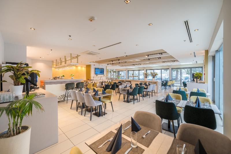 Expo Tower Hotel by Mellow Mood Hotels - Restoran