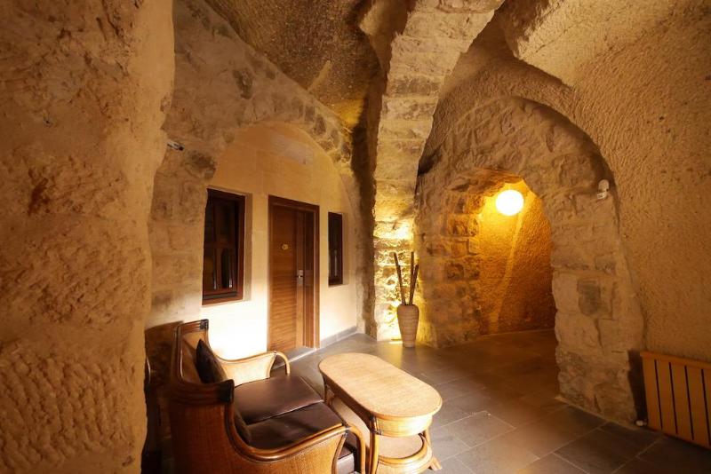 Goreme Kaya Hotel - Lobi