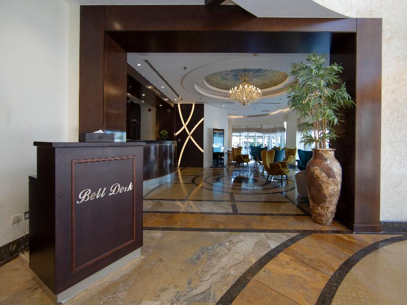 Number One Tower Suites - Lobi