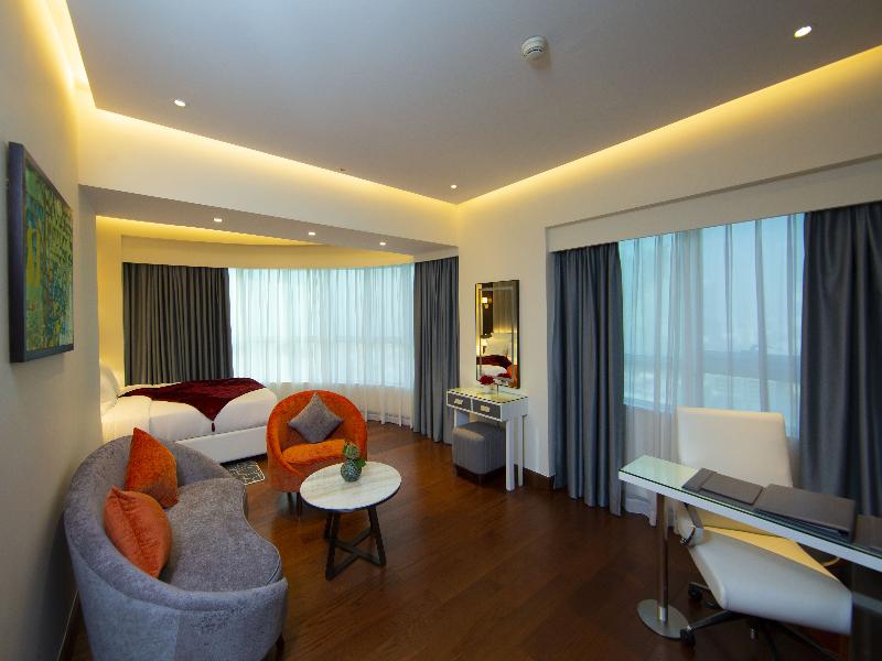 Number One Tower Suites - Oda