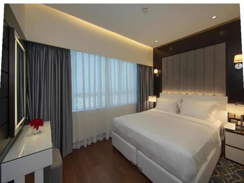 Number One Tower Suites - Oda
