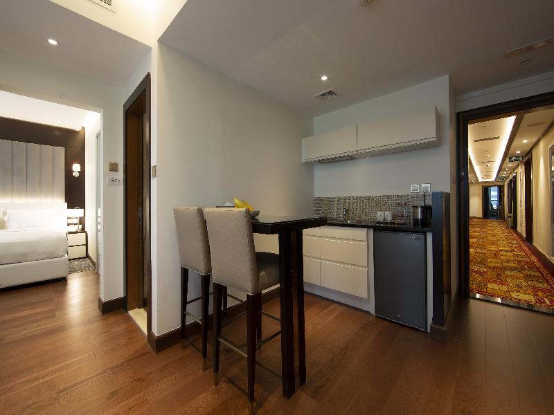 Number One Tower Suites - Oda