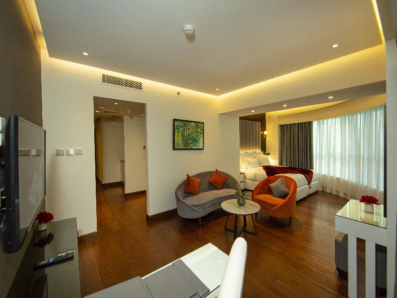 Number One Tower Suites - Oda
