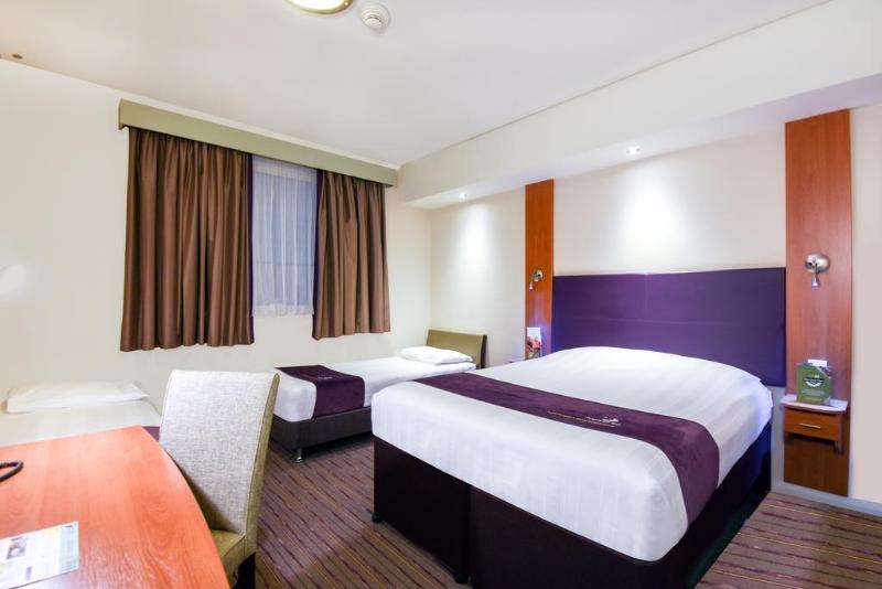 Premier Inn Dubai Investments Park - Oda