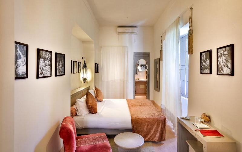 Riad Al Jazira - Oda