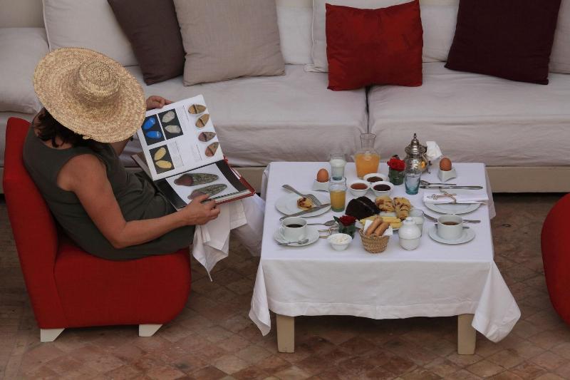 Riad Al Jazira - Restoran