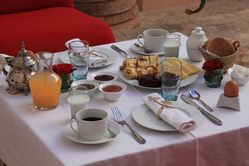 Riad Al Jazira - Restoran
