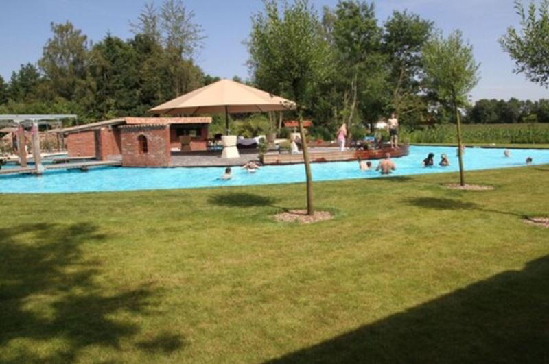 Landhotel Hof Beverland - Havuz