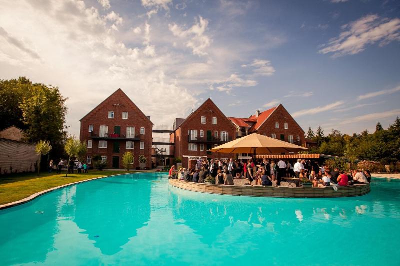 Landhotel Hof Beverland - Havuz