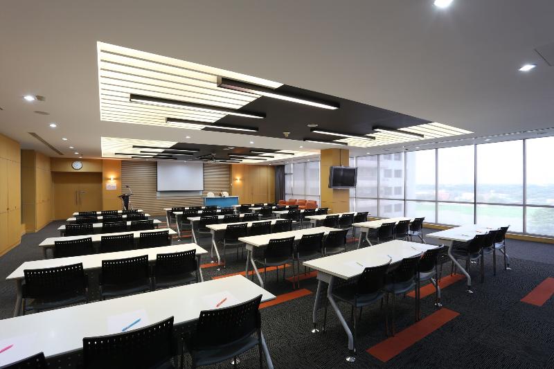 Riverine Place Hotel and Residence - Toplantı