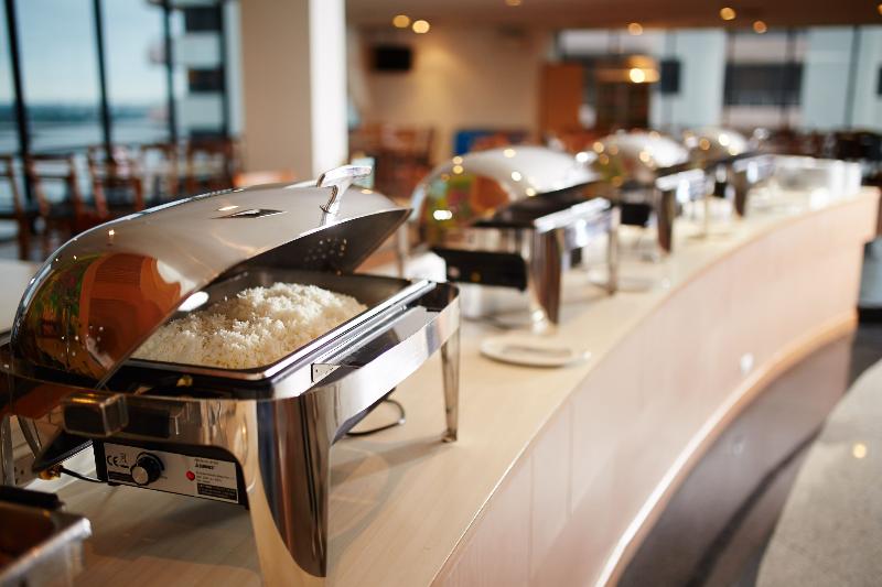 Riverine Place Hotel and Residence - Restoran