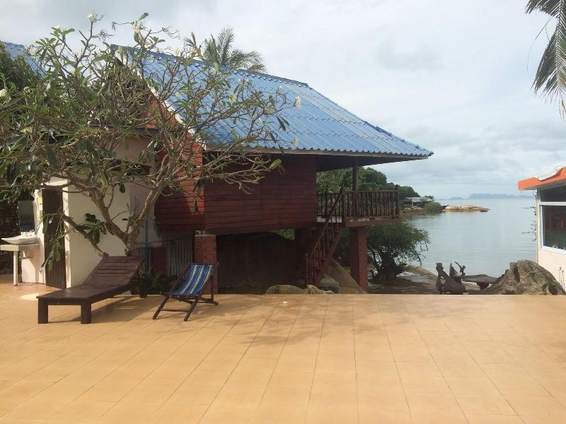 Tharathip Resort - Genel