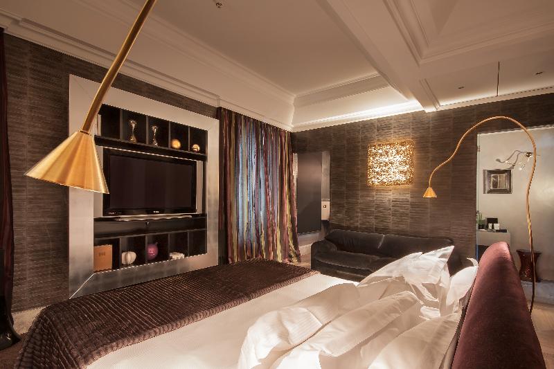 Palazzo Manfredi-Small Luxury Hotels of the World - Oda
