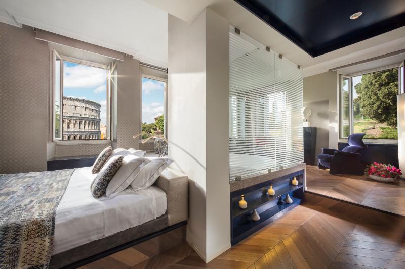 Palazzo Manfredi-Small Luxury Hotels of the World - Oda