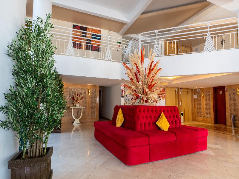 Intouriste Hôtel & Suites - Lobi