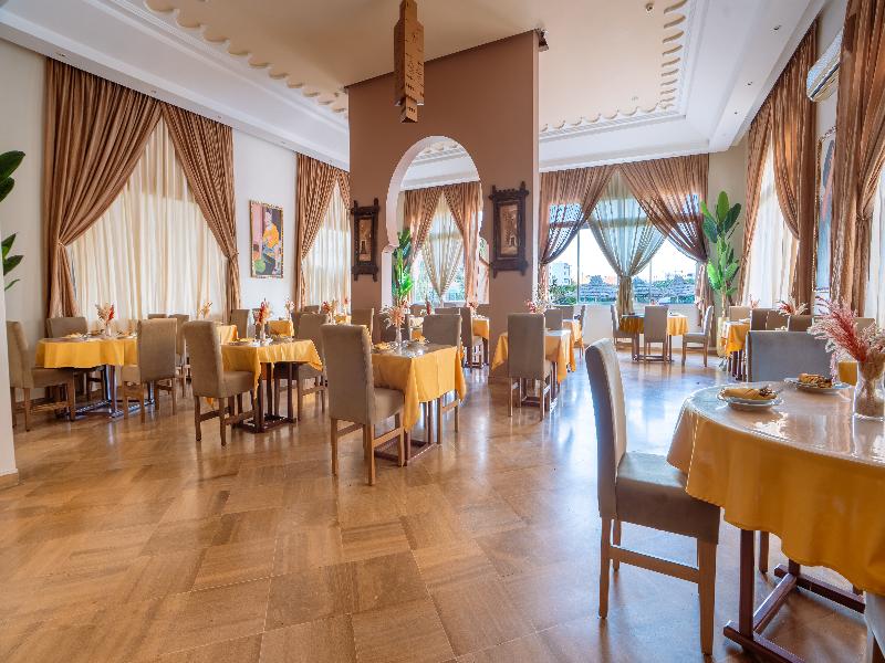 Intouriste Hôtel & Suites - Lobi