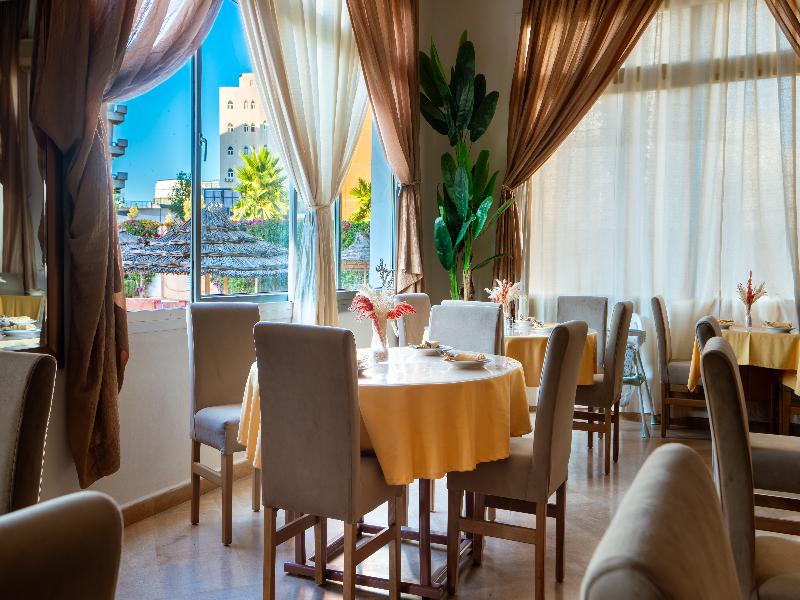 Intouriste Hôtel & Suites - Lobi