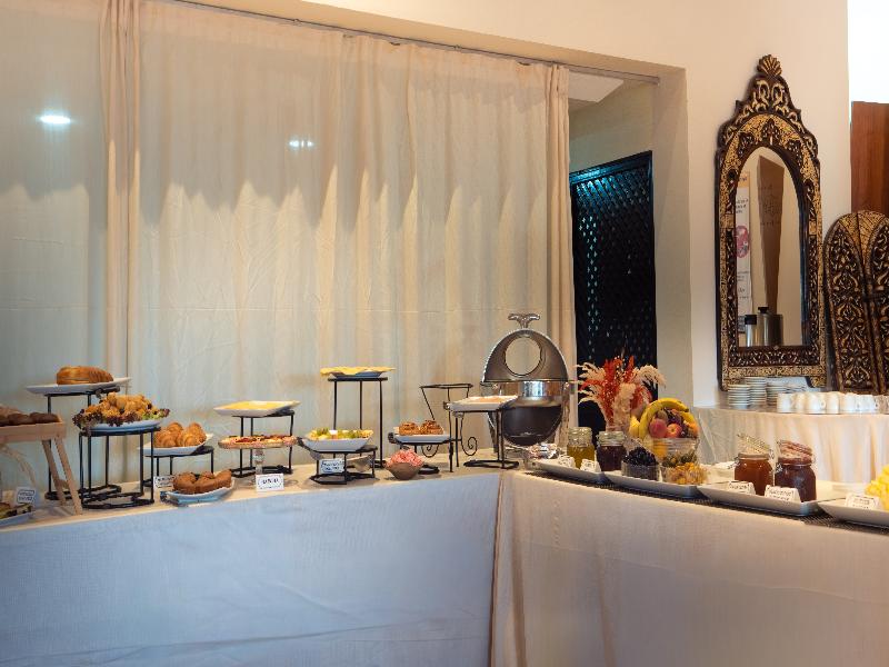 Intouriste Hôtel & Suites - Lobi