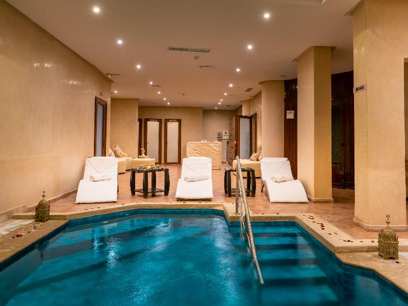 Intouriste Hôtel & Suites - Lobi