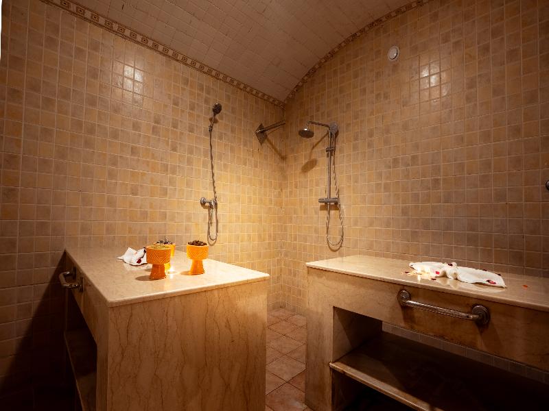 Intouriste Hôtel & Suites - Lobi