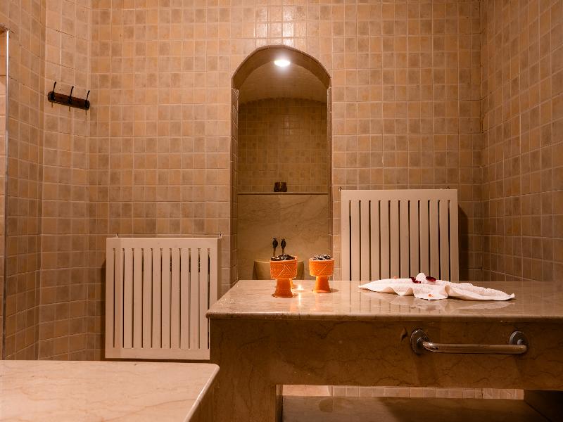 Intouriste Hôtel & Suites - Lobi