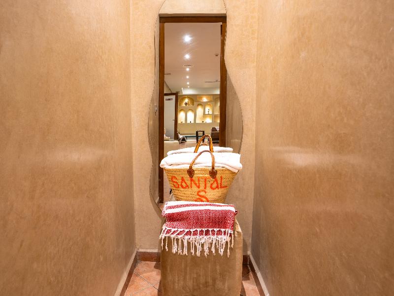 Intouriste Hôtel & Suites - Lobi