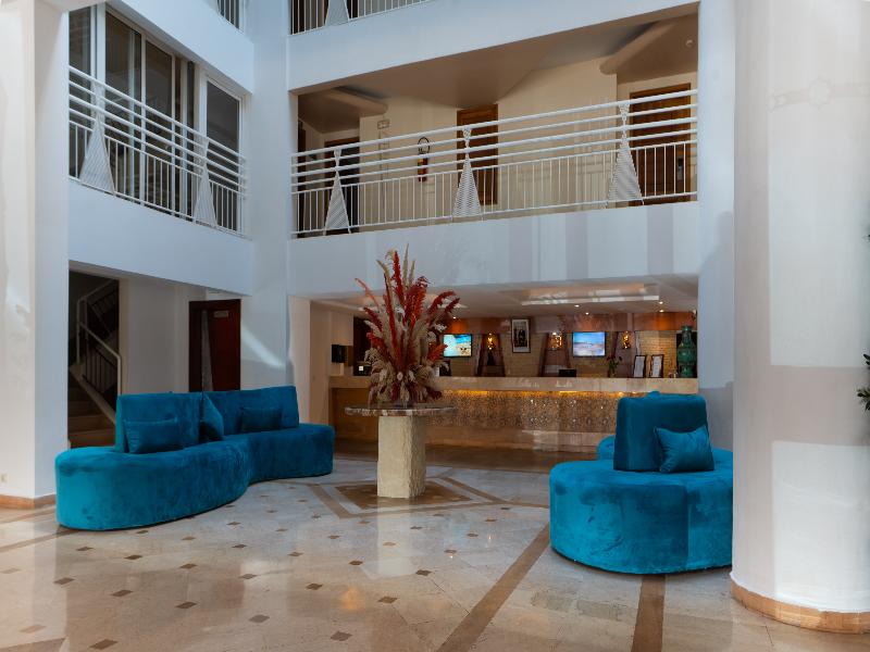 Intouriste Hôtel & Suites - Lobi