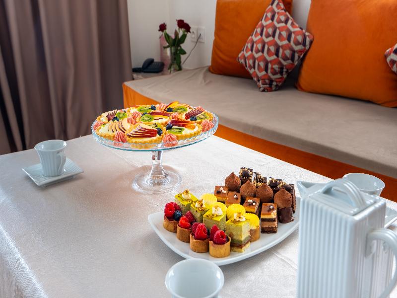 Intouriste Hôtel & Suites - Lobi