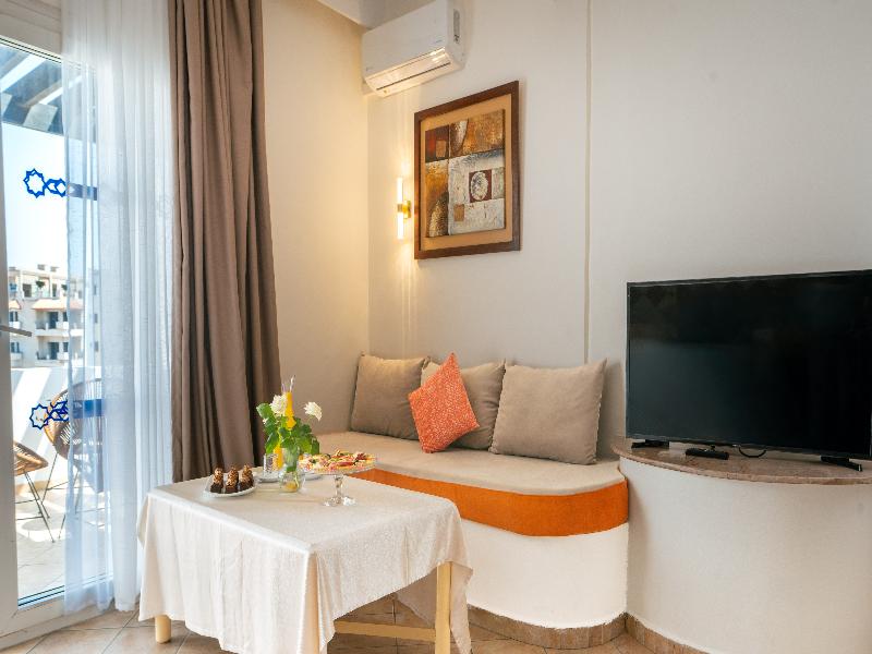 Intouriste Hôtel & Suites - Lobi