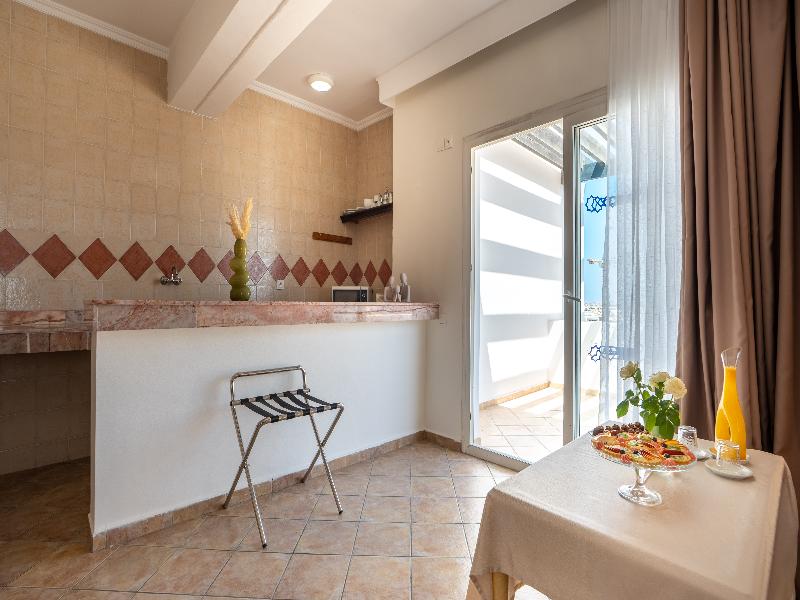 Intouriste Hôtel & Suites - Lobi