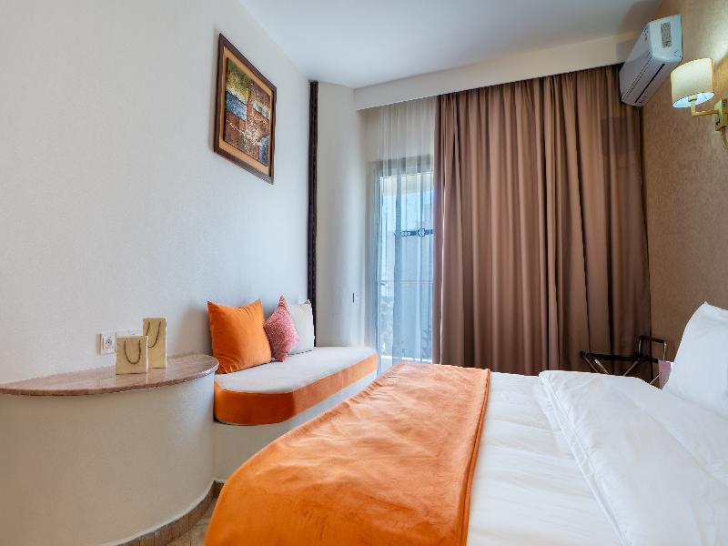 Intouriste Hôtel & Suites - Genel