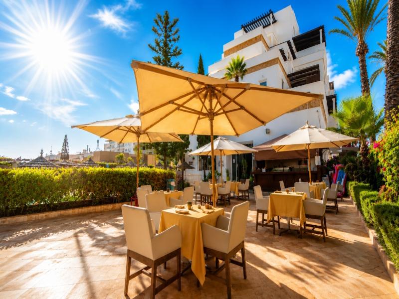 Intouriste Hôtel & Suites - Havuz