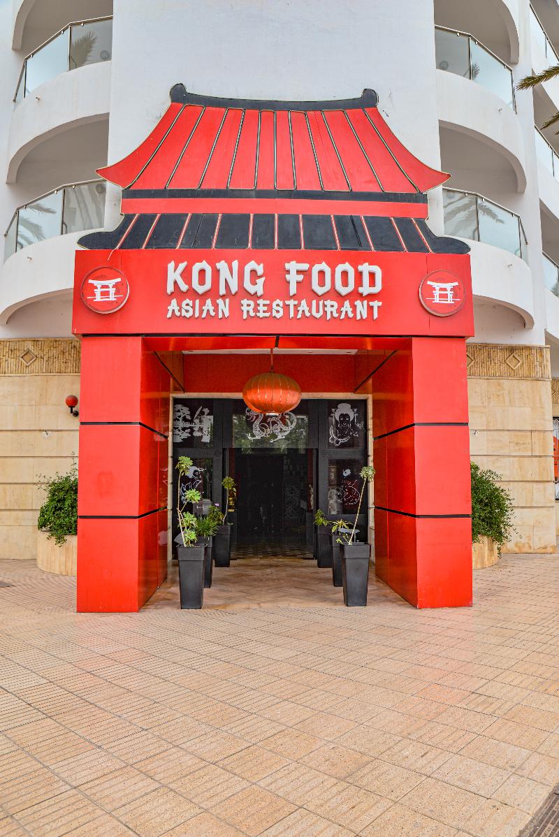 Intouriste Hôtel & Suites - Restoran
