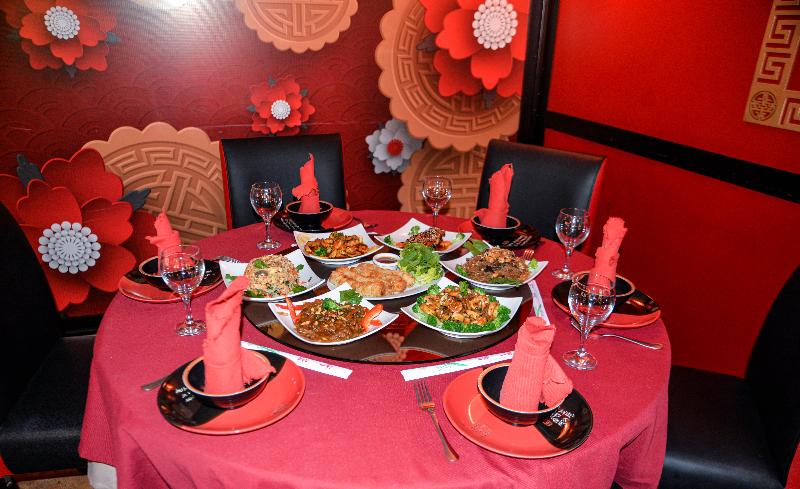Intouriste Hôtel & Suites - Restoran