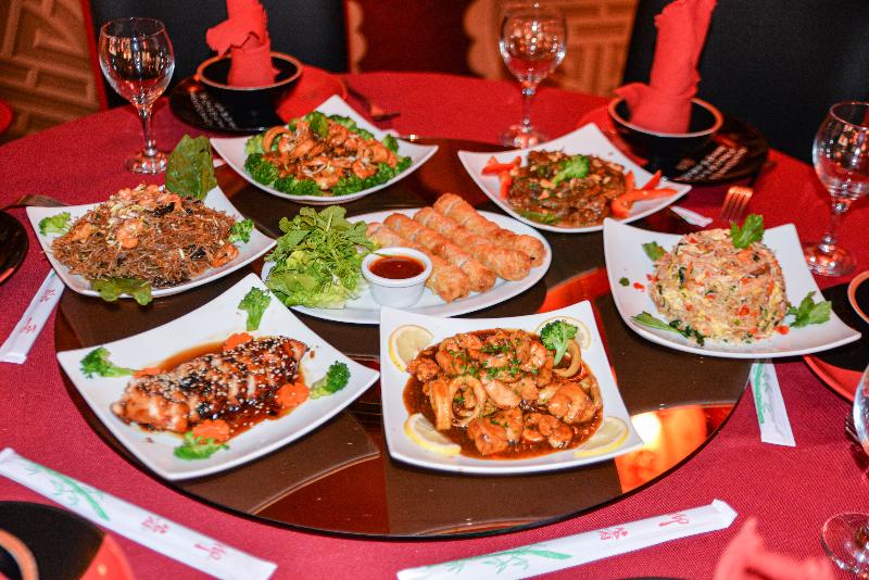 Intouriste Hôtel & Suites - Restoran