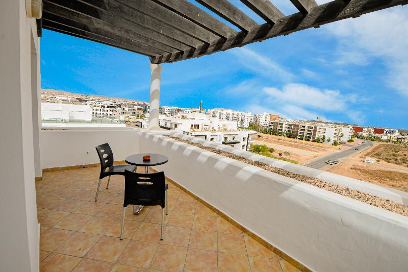 Intouriste Hôtel & Suites - Teras