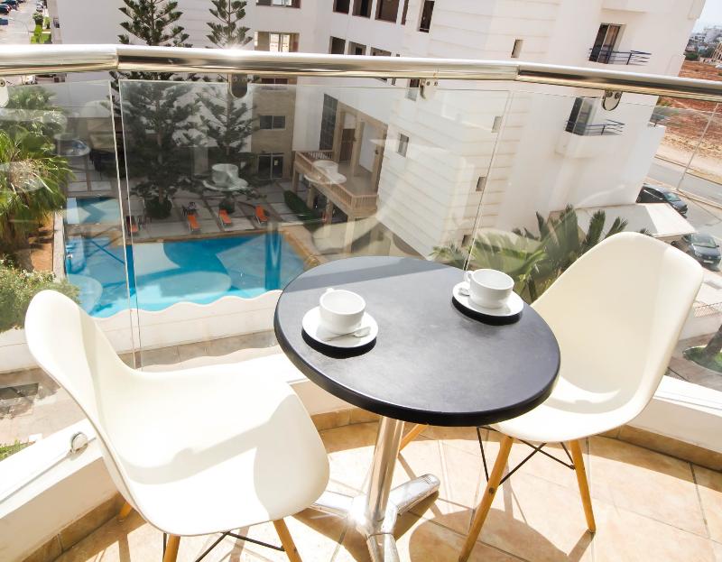 Intouriste Hôtel & Suites - Teras