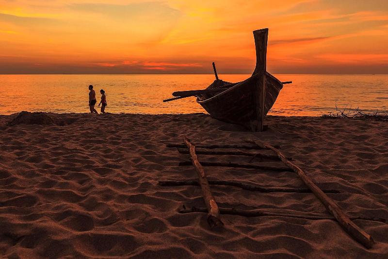 Lanta Klong Nin Beach Resort - Plaj