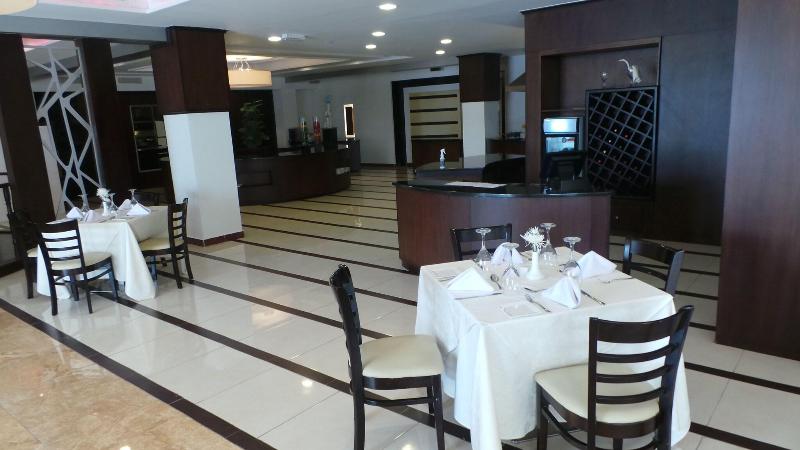 Amman Airport Hotel - Restoran