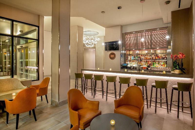 Four Points by Sheraton Midtown Times Square - Bar