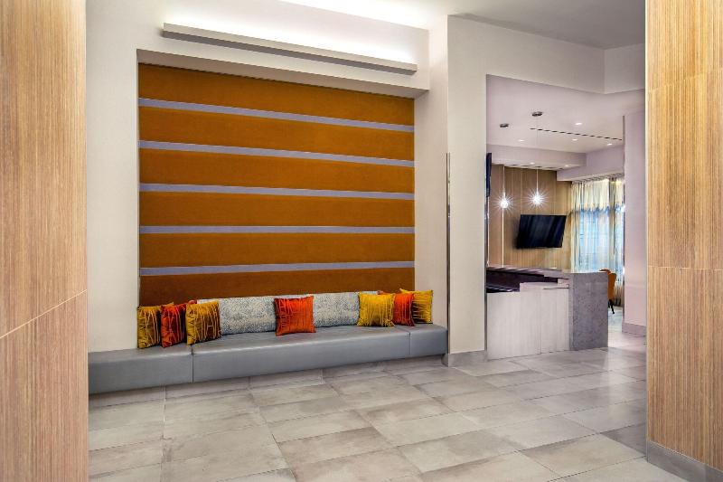 Four Points by Sheraton Midtown Times Square - Lobi
