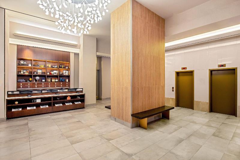 Four Points by Sheraton Midtown Times Square - Lobi