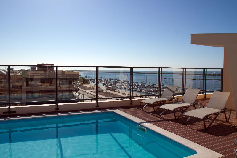 Real Marina Residence - Teras