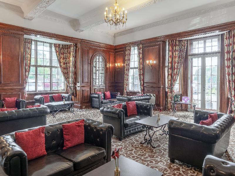 Russ Hill Hotel - Bar